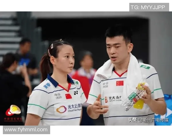 重庆羽毛球队与武汉羽毛球队赛后复盘力量对比与战术分析